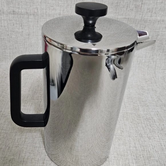 Williams Sonoma Double Insulated Stainless Steel 8-Cup French Press Coffee Maker - Picture 2 of 8